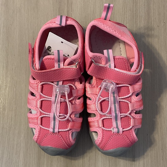 Apakowa Other - Pink Kids Sandals size 13 little girls new in the box